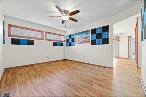 13063 Olympus Way Strongsville OH 44149