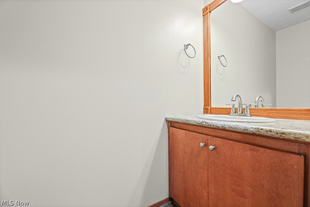 13063 Olympus Way Strongsville OH 44149