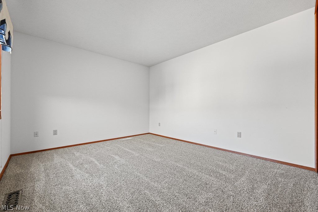 13063 Olympus Way Strongsville OH 44149