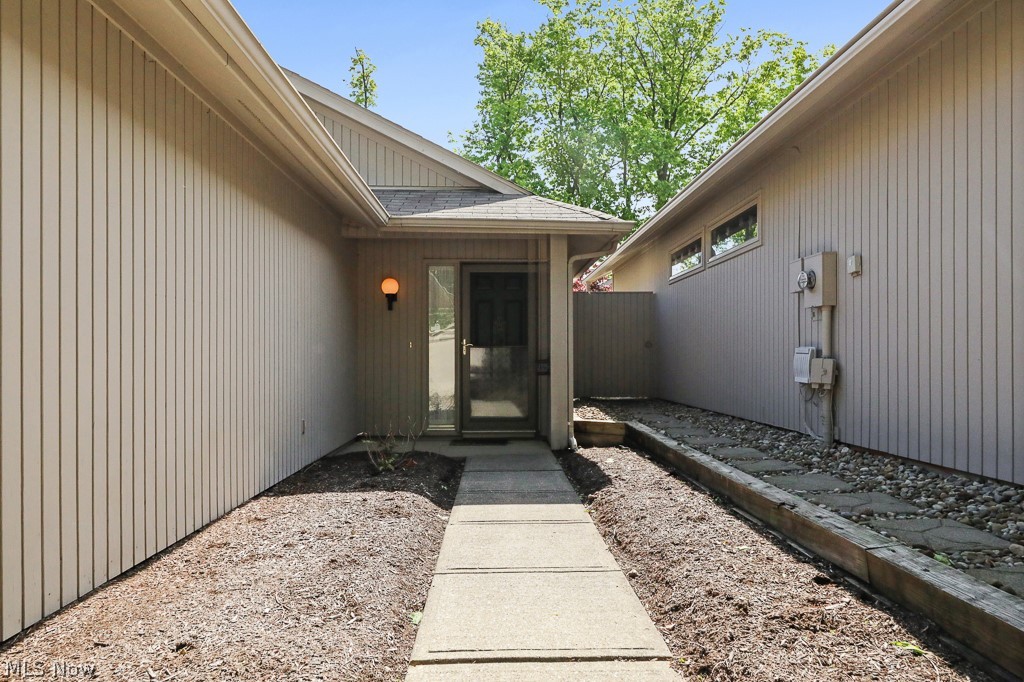 13063 Olympus Way Strongsville OH 44149