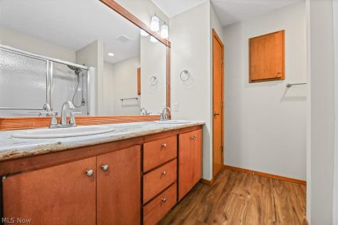 13063 Olympus Way Strongsville OH 44149