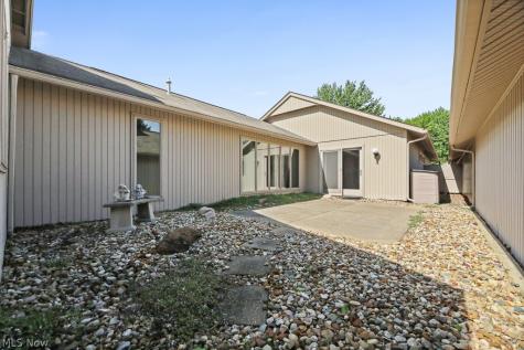13063 Olympus Way Strongsville OH 44149