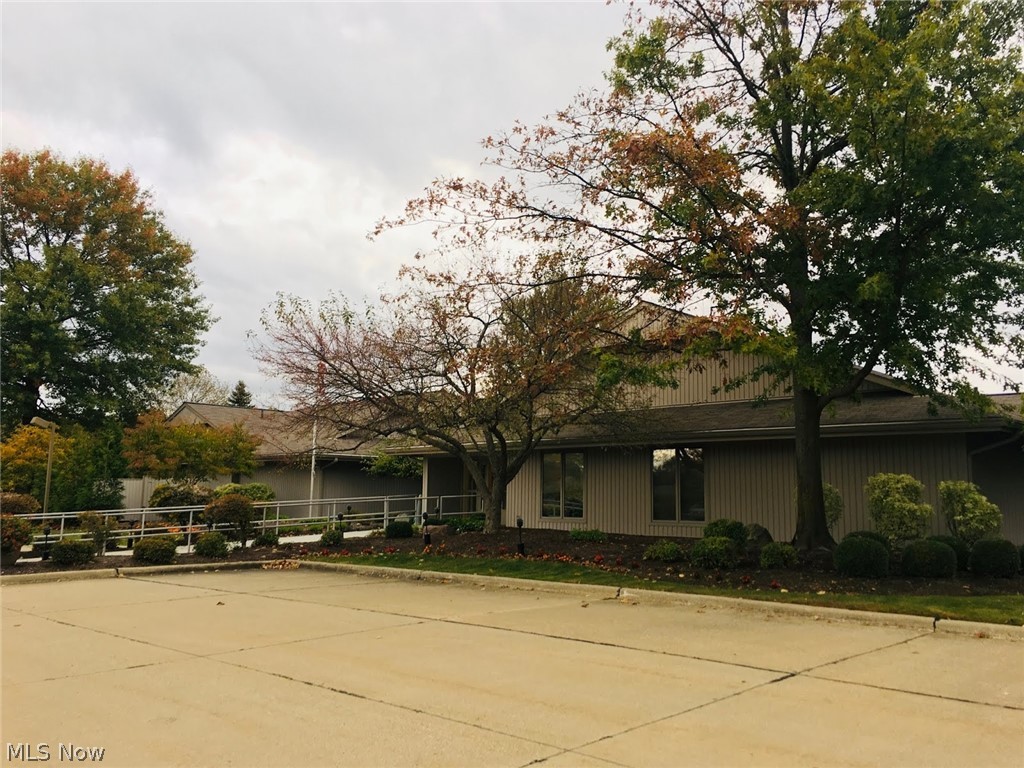 13063 Olympus Way Strongsville OH 44149