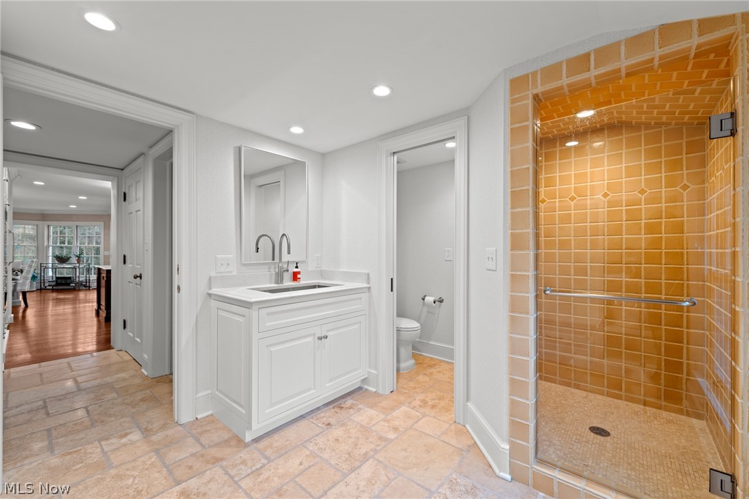 33285 Woodleigh Road Pepper Pike OH 44124