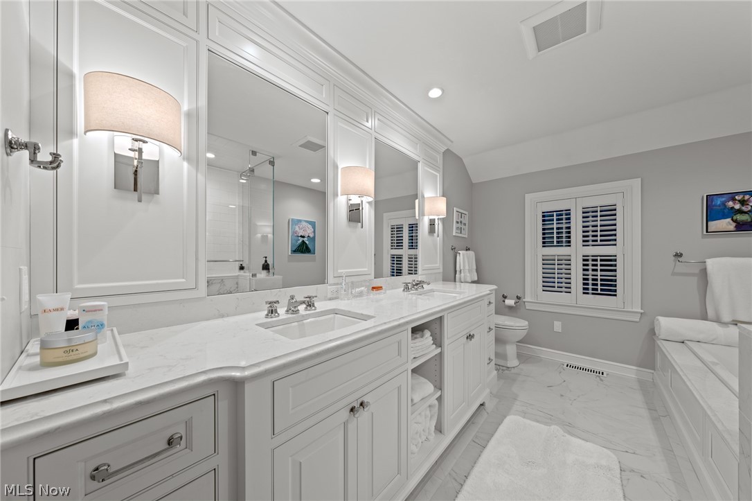 33285 Woodleigh Road Pepper Pike OH 44124