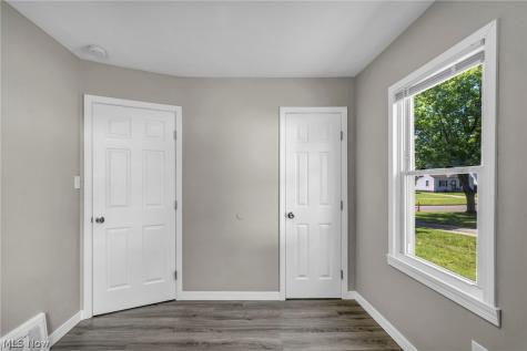 1291 Hardesty Boulevard Akron OH 44320