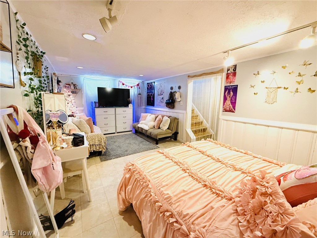 6308 Delora Avenue Brooklyn OH 44144