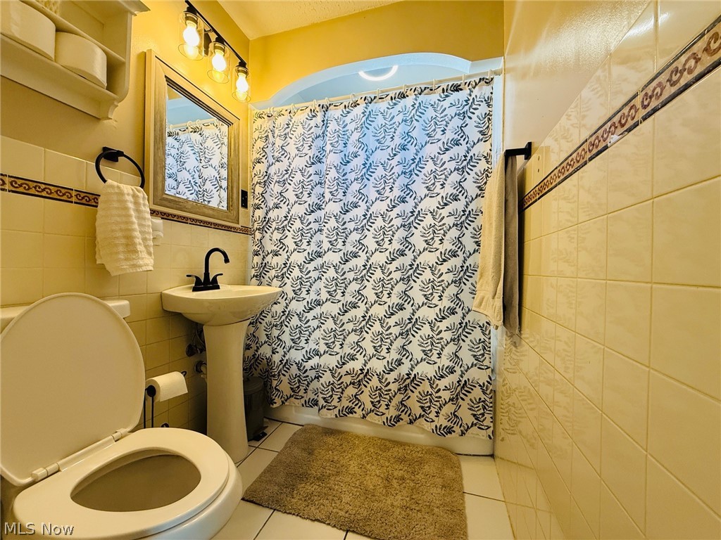 6308 Delora Avenue Brooklyn OH 44144