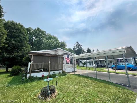 13 Cherokee Lane Creston OH 44217