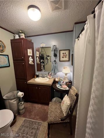 13 Cherokee Lane Creston OH 44217