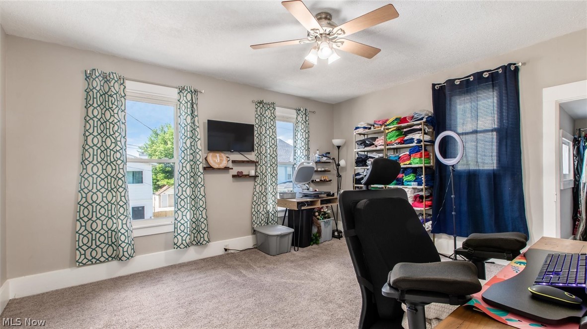 17 E Oak Street Newark OH 43055