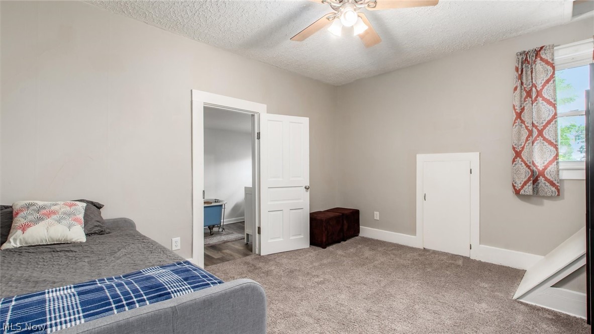 17 E Oak Street Newark OH 43055