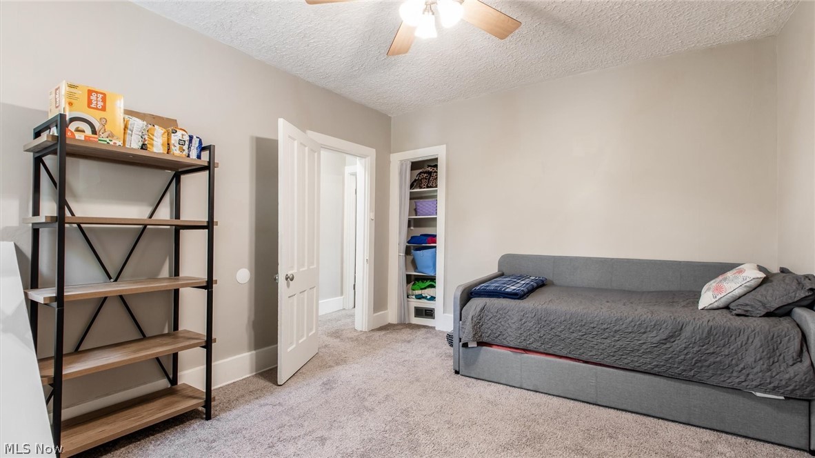 17 E Oak Street Newark OH 43055