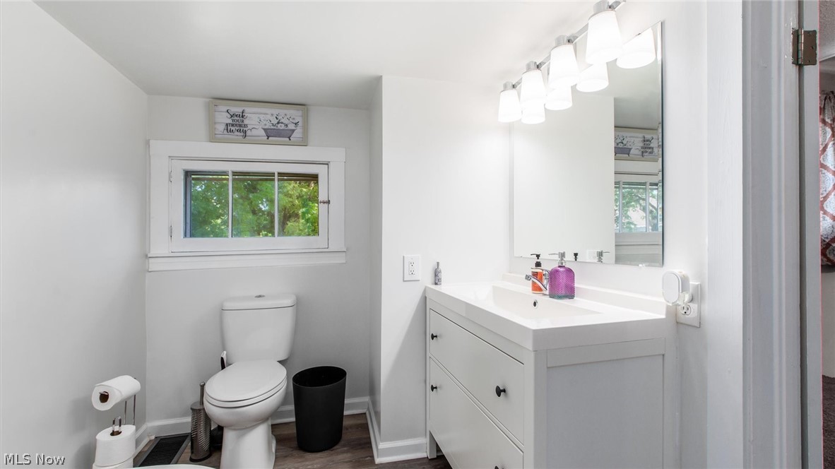 17 E Oak Street Newark OH 43055