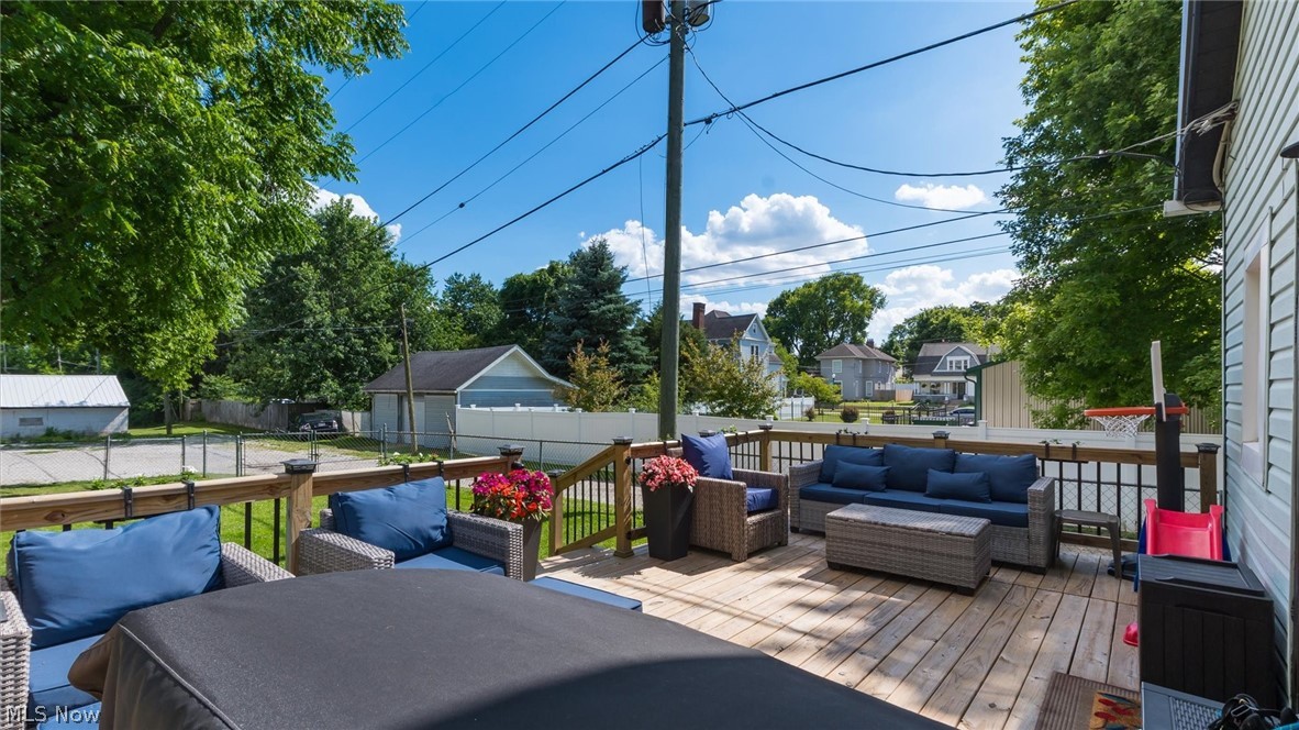 17 E Oak Street Newark OH 43055