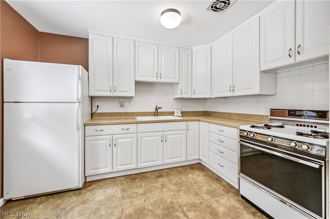 7842 Venice Heights Drive NE Warren OH 44484