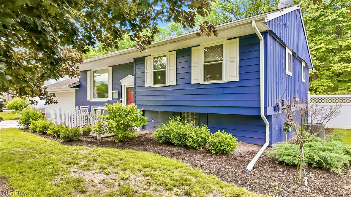 7842 Venice Heights Drive NE Warren OH 44484
