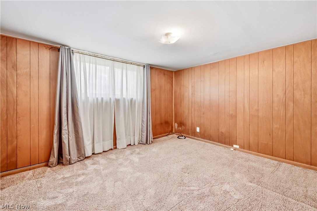 7842 Venice Heights Drive NE Warren OH 44484