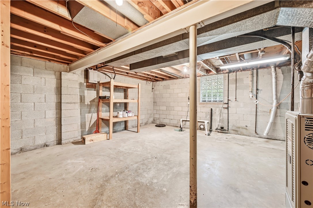 7842 Venice Heights Drive NE Warren OH 44484