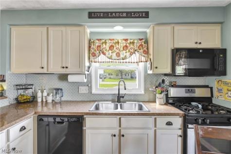 5627 Burns Road North Olmsted OH 44070