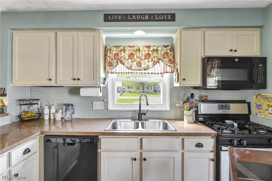 5627 Burns Road North Olmsted OH 44070