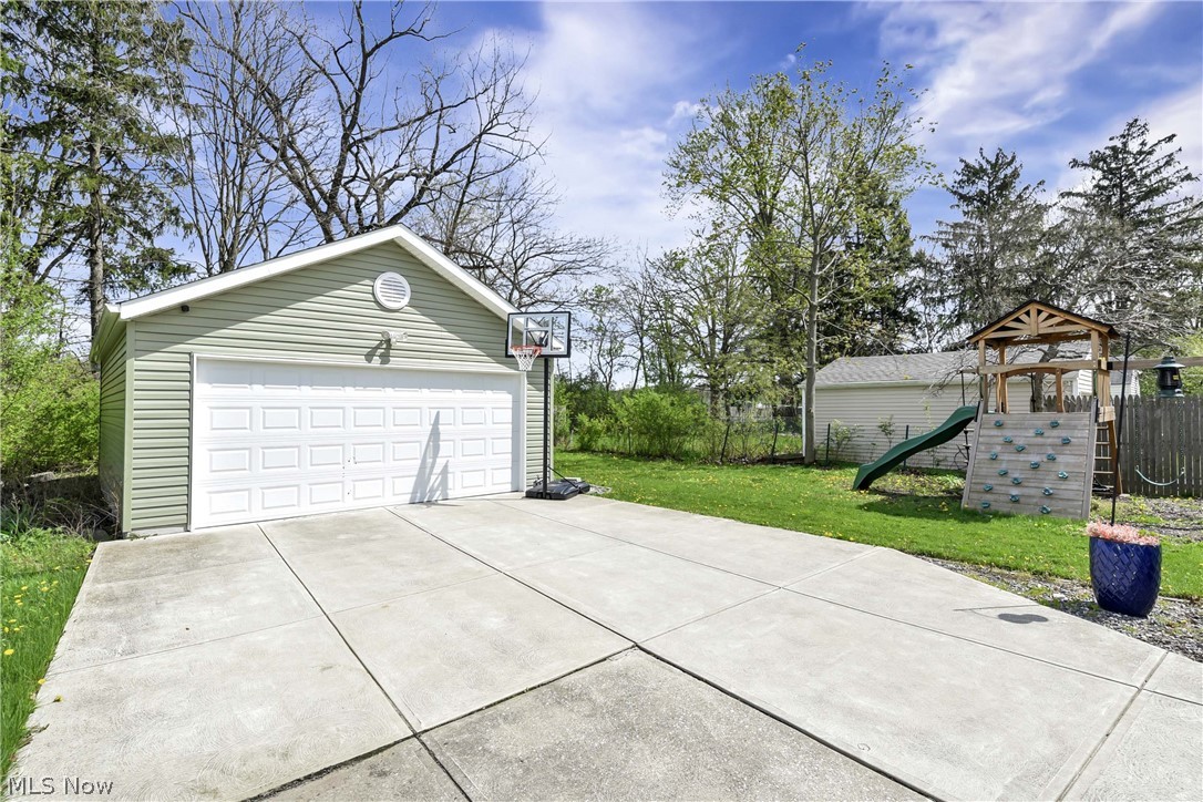 5627 Burns Road North Olmsted OH 44070