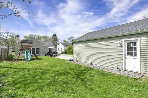 5627 Burns Road North Olmsted OH 44070