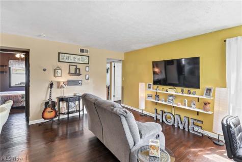 5627 Burns Road North Olmsted OH 44070