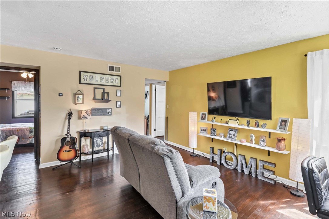 5627 Burns Road North Olmsted OH 44070