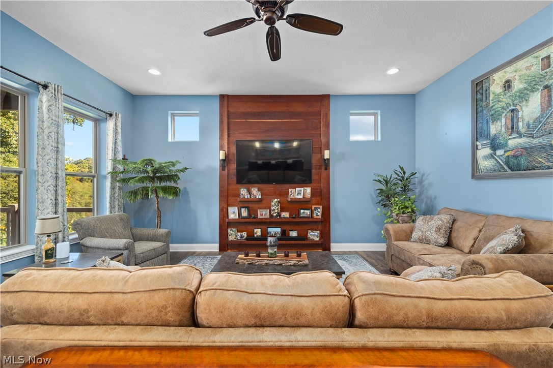 802 Shadow Creek Trail Amherst OH 44001