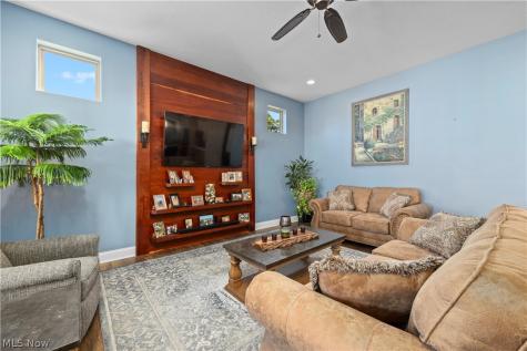 802 Shadow Creek Trail Amherst OH 44001