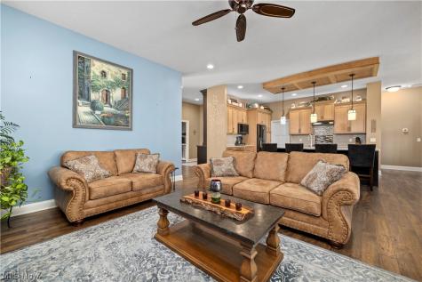 802 Shadow Creek Trail Amherst OH 44001