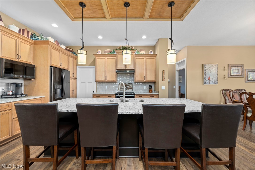 802 Shadow Creek Trail Amherst OH 44001