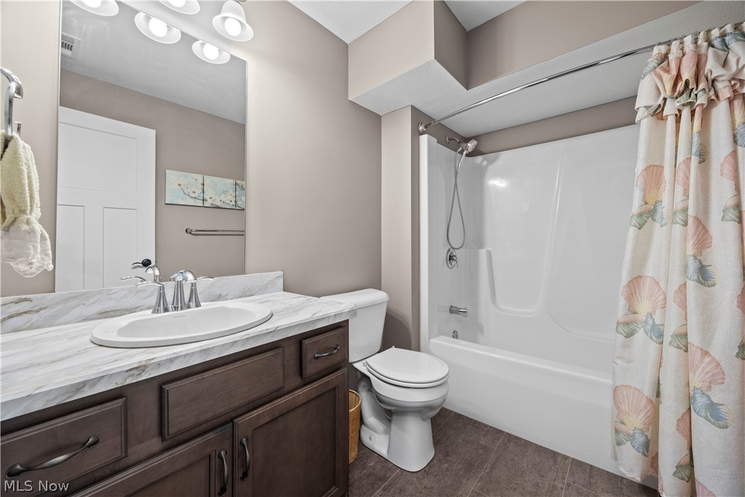 802 Shadow Creek Trail Amherst OH 44001