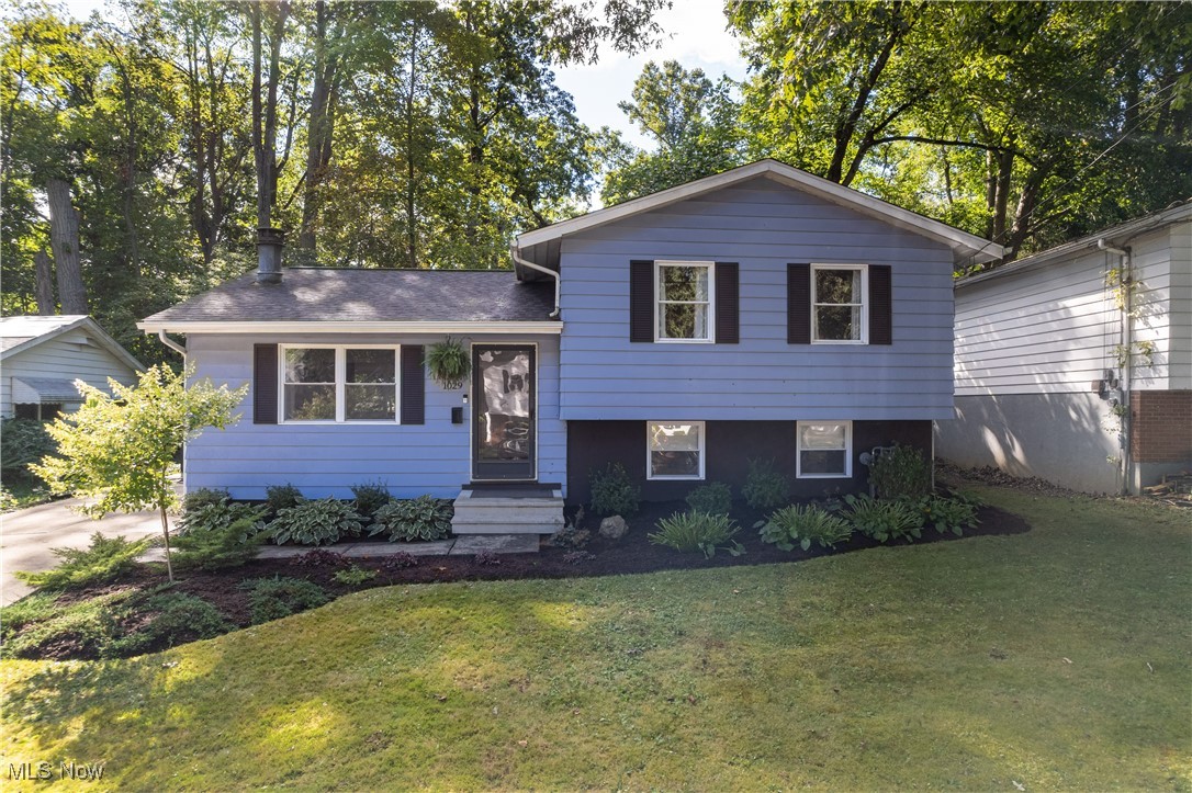 1029 Karen Drive Akron OH 44313