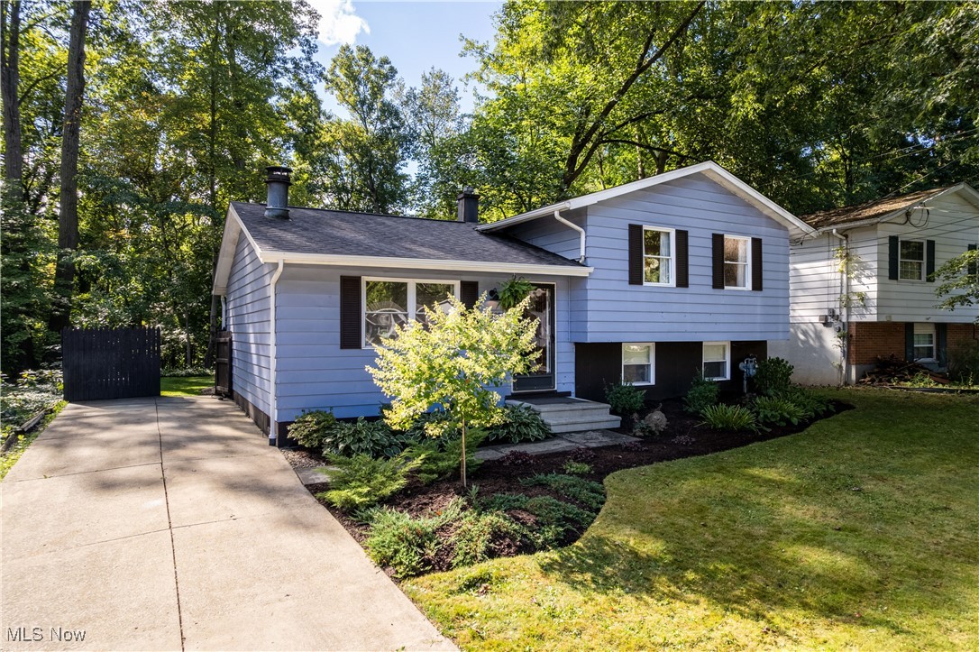 1029 Karen Drive Akron OH 44313