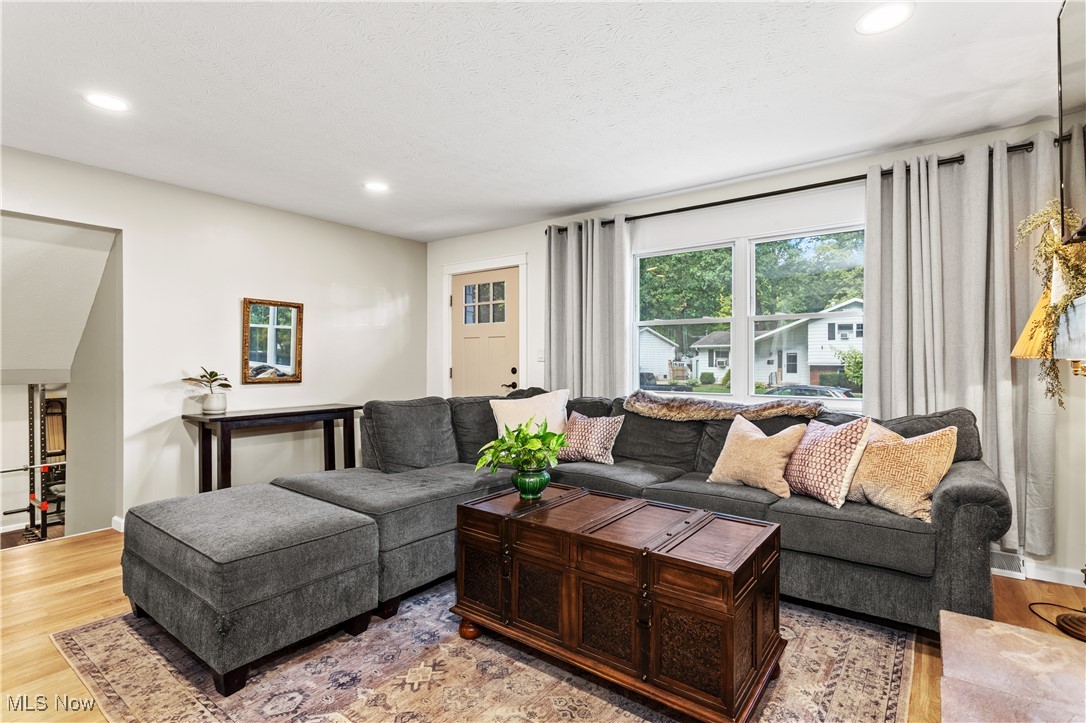 1029 Karen Drive Akron OH 44313