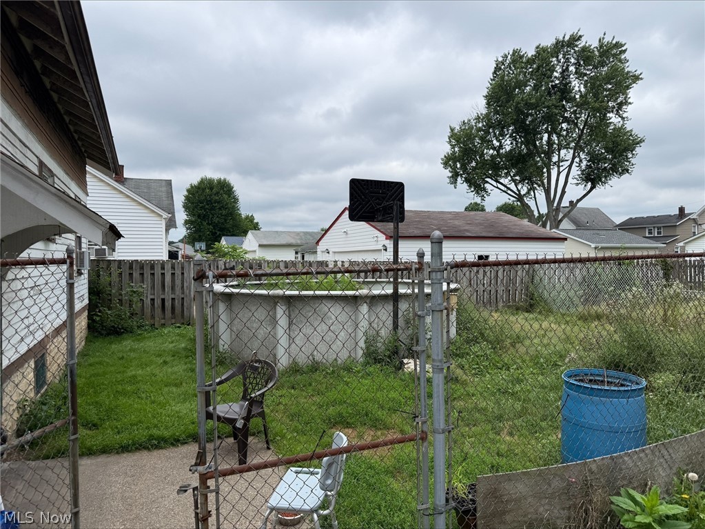 143 Wilson Street Struthers OH 44471