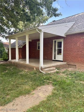 518 Vince Avenue NW Canton OH 44708