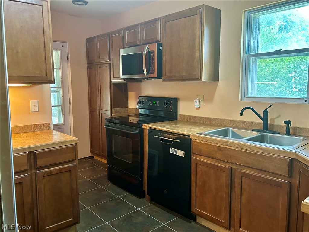 1498 Overlook Drive Akron OH 44314