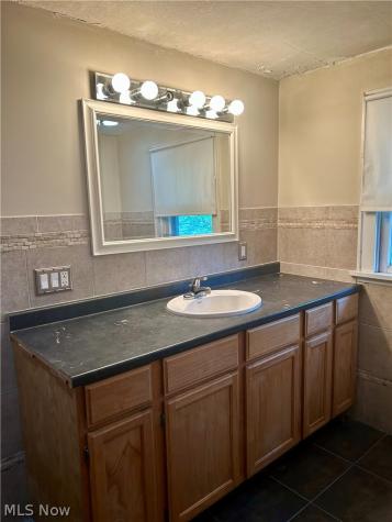 1498 Overlook Drive Akron OH 44314