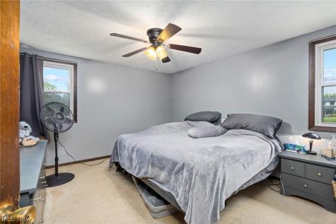 6641 Hillfield Street NW North Canton OH 44720