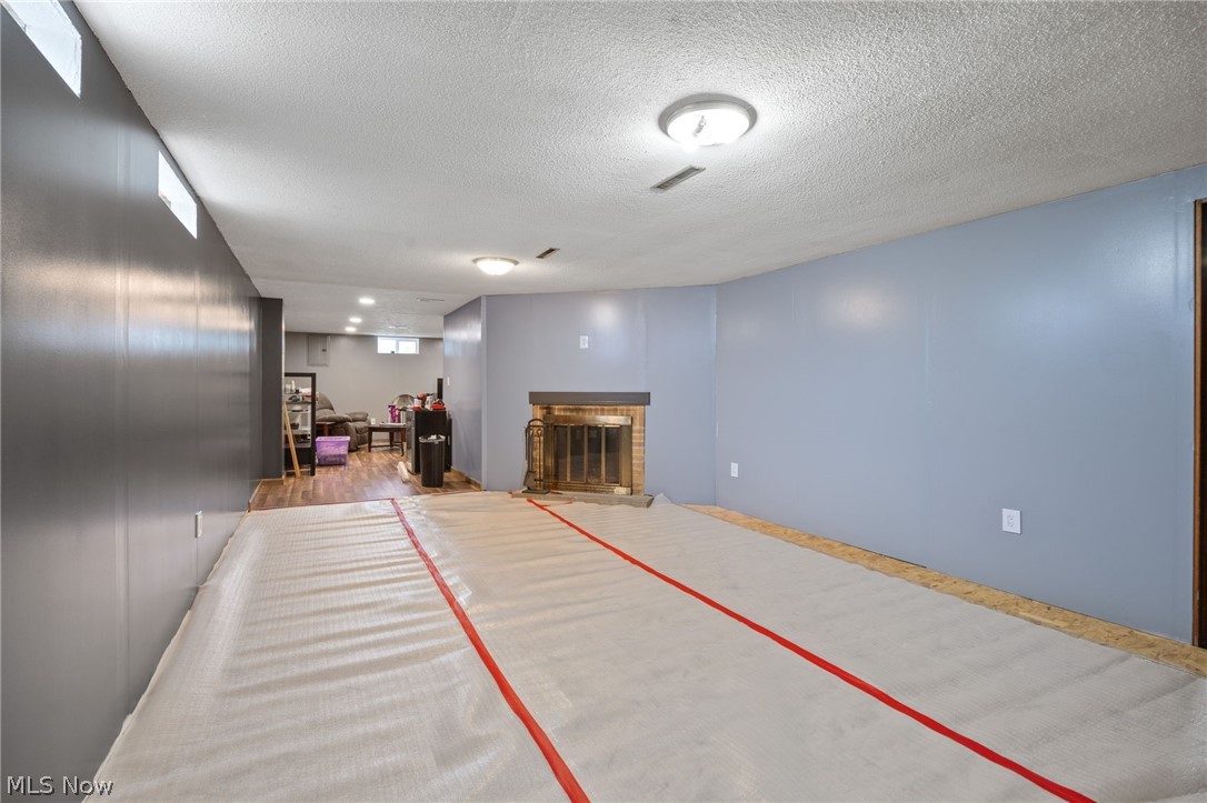6641 Hillfield Street NW North Canton OH 44720