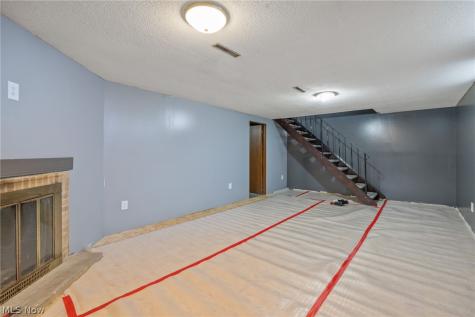 6641 Hillfield Street NW North Canton OH 44720