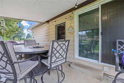 6641 Hillfield Street NW North Canton OH 44720