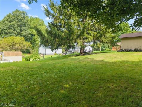 6641 Hillfield Street NW North Canton OH 44720