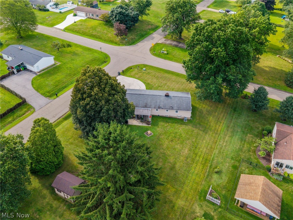 6641 Hillfield Street NW North Canton OH 44720