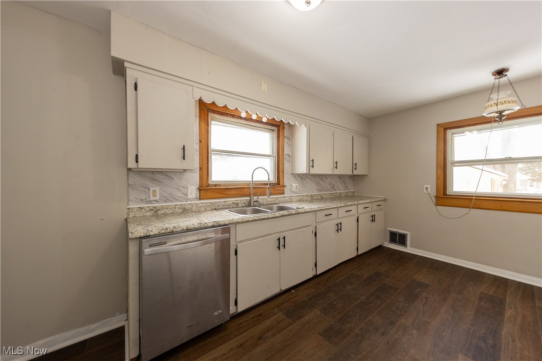 1116 Adelaide Avenue SE Warren OH 44484