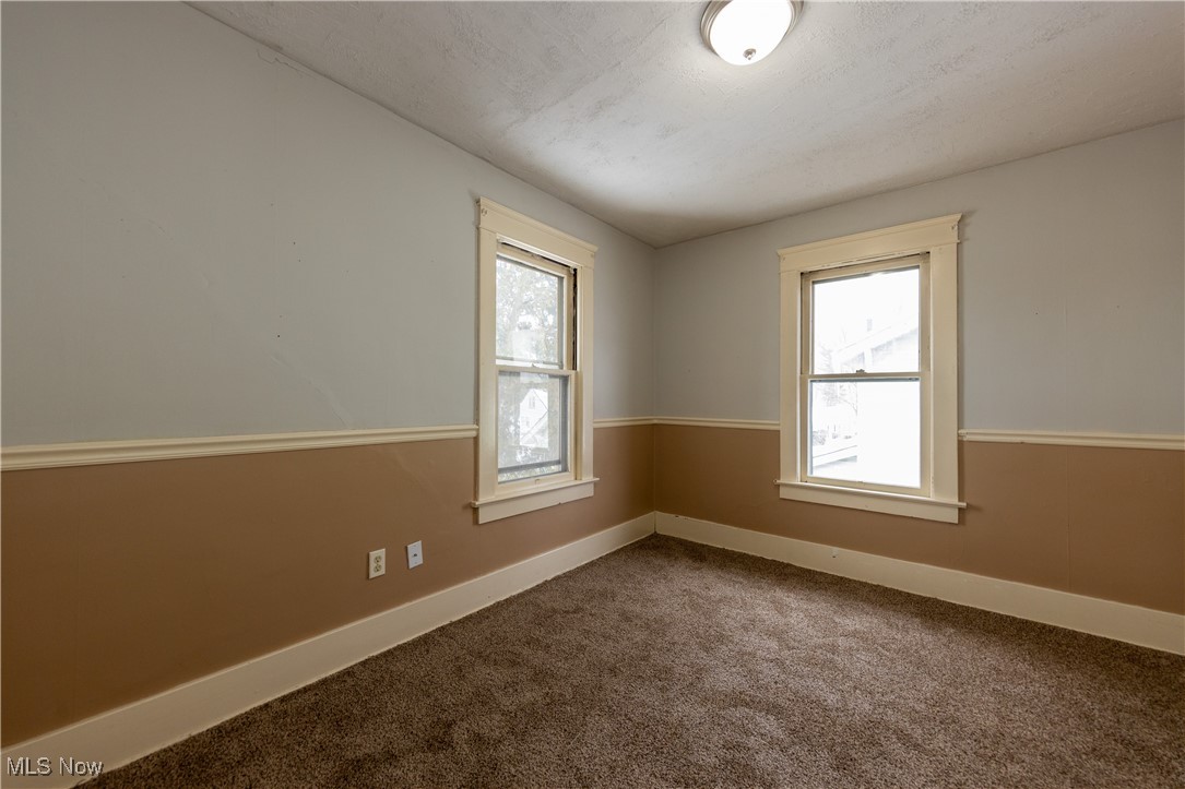 1116 Adelaide Avenue SE Warren OH 44484