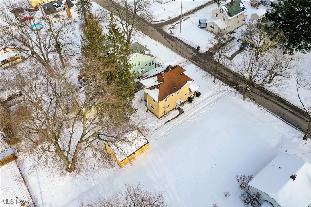 1116 Adelaide Avenue SE Warren OH 44484